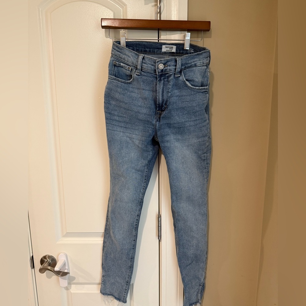 Women’s high rise jeans